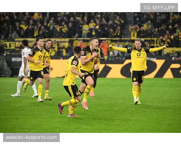 多特蒙德主场2-0战胜门兴格拉德巴赫，继续领跑德甲，多特蒙德客场